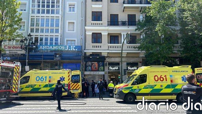 Atropelladas tres mujeres por un coche que perdió el control frente al Ayuntamiento de Santander