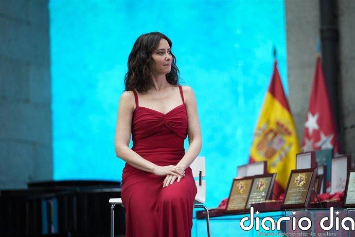Ayuso reivindica en el Dos de Mayo un Madrid libre de "sectarismo" que "no se dejará controlar por nada ni nadie"