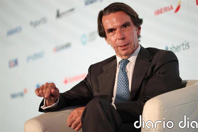 Aznar dice que 'El que pueda hacer que haga' cobra "más sentido que nunca" para salir de "esta situación insostenible"
