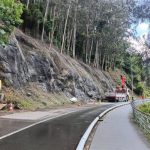 Barakaldo inicia las obras para estabilizar el talud de la carretera a El Regato, tras un desprendimiento