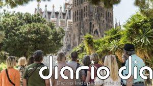 Barcelona programa 108 actuaciones de juego infantil para los vecinos en plazas turísticas