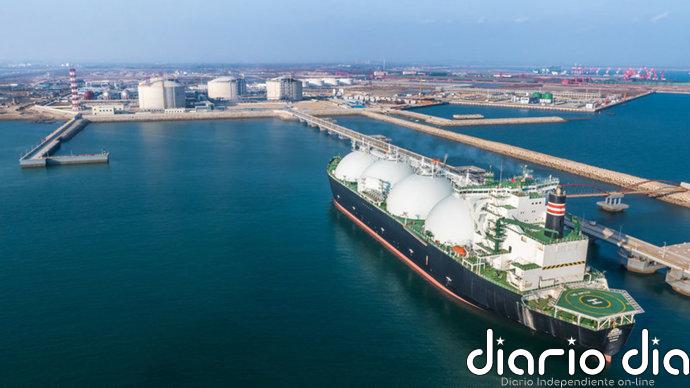 BlackRock, Adnoc y fondos soberanos de EAU y Singapur lanzan una iniciativa para recaudar 25.000 millones