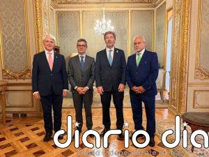 Bolaños traslada que España firmará próximamente el convenio europeo para la protección de la abogacía