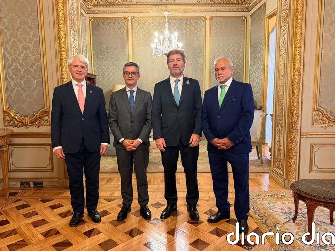 Bolaños traslada que España firmará próximamente el convenio europeo para la protección de la abogacía
