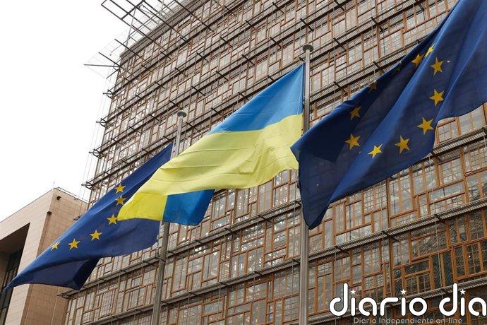 Bruselas espera desbloquear "muy pronto" el primer desembolso del préstamo de 90.000 millones para Ucrania
