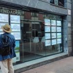 Cae un 3,5% la compraventa de viviendas en marzo y el precio sube un 2,1%, según los notarios