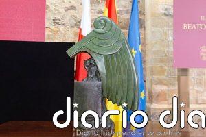 Cantabria reconoce a las víctimas del terrorismo: "Que sus voces sigan abriendo espacio a la dignidad humana"