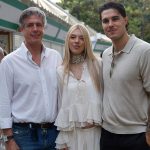 Carlo Costanzia padre arropa a su nuera, Alejandra Rubio, en la Feria del Libro y presume orgulloso de su futura nieta