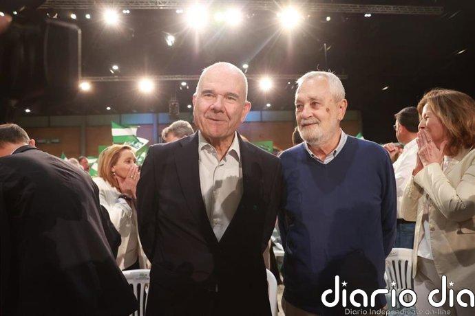 Chaves, Griñán y Carmen Romero asisten al mitin de cierre del PSOE-A con Pedro Sánchez y María Jesús Montero en Sevilla