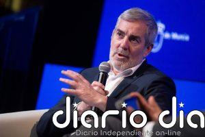 Clavijo insta a un "cambio cultural" en la administración para digitalizarla y remover estructuras "rígidas"