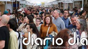 Cómics, thrillers y denuncia social atraen colas de lectores a la Fira del Llibre de València