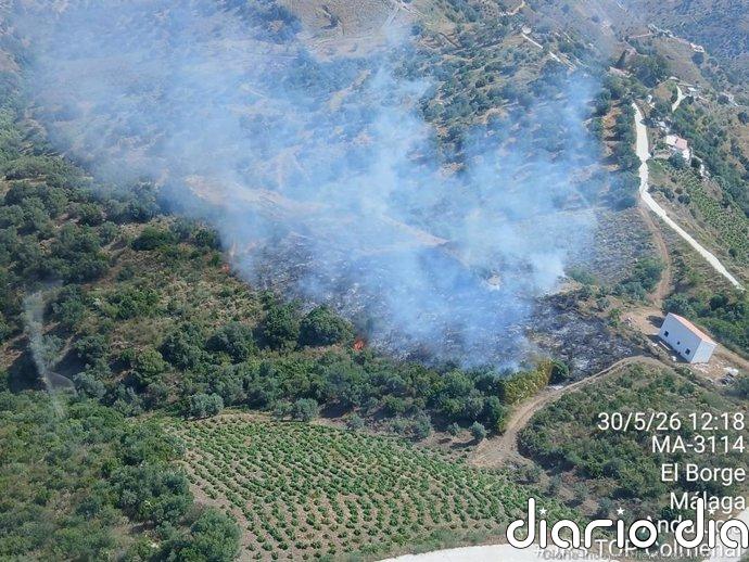 Controlado el incendio declarado en Almáchar (Málaga)