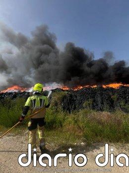 Controlado un nuevo incendio en la plata de reciclaje de Almonte (Huelva) que salió ardiendo en abril