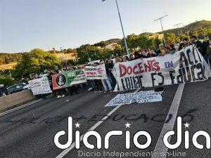 Cortados 3 tramos de la AP-7 en Sant Cugat y Montornès (Barcelona) por la manifestación de docentes