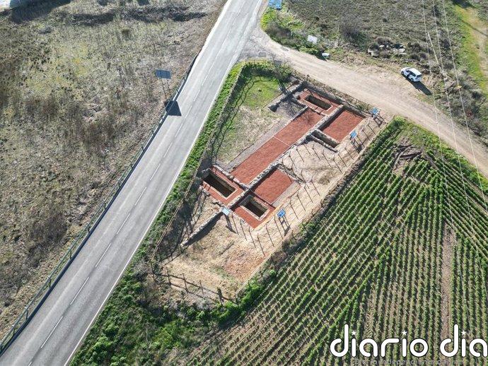 Cultura visita las excavaciones del Castillo de Valtierra y la Bodega romana de Funes tras las actuaciones de 2025