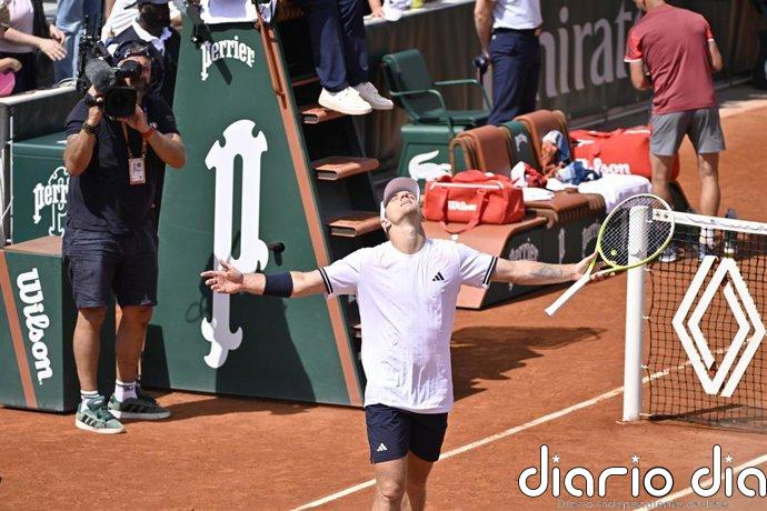 Davidovich y Bassols firman las primeras victorias españolas en París