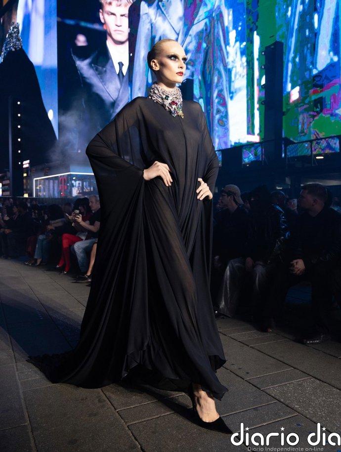 De Cindy Crawford a Paris Hilton en la pasarela: así ha sido el desfile crucero de Gucci en Nueva York