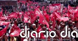 Decenas de miles de simpatizantes de Ozel se manifiestan en Ankara