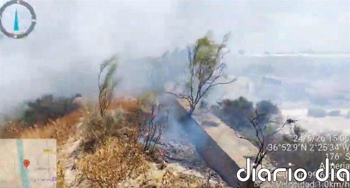 Declarado este domingo un incendio forestal en el paraje La Juaida, en Viator (Almería)