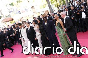 Del vestido joya de Demi Moore al glamour eterno de Joan Collins: los mejores looks de Cannes 2026