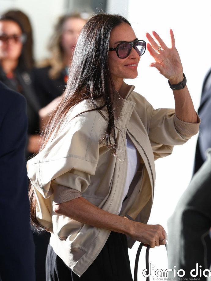 Demi Moore inaugura el Festival de Cannes 2026 con la chaqueta estilo globo que confirma la gran tendencia del año