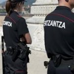 Detenidas en Sondika (Bizkaia) por robos en viviendas cometidos en Getxo y Plentzia