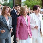 Doña Sofía, aclamada y querida en su viaje a Castellón para apoyar el Banco de Alimentos
