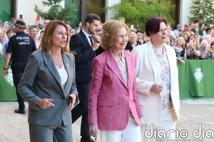 Doña Sofía, aclamada y querida en su viaje a Castellón para apoyar el Banco de Alimentos