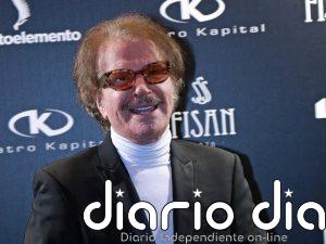 Edmundo Arrocet ¿el próximo rival de Alejandra Rubio en las librerías?