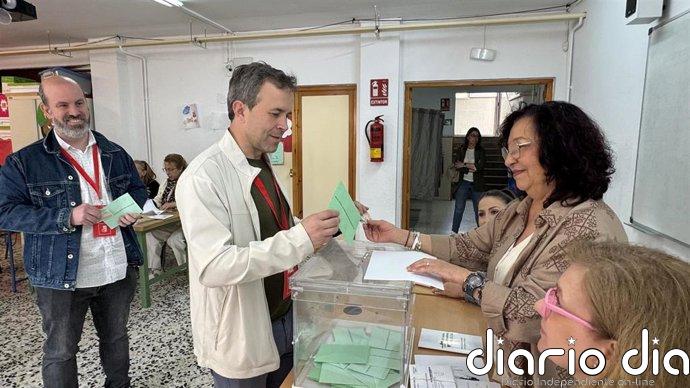 El alcalde de Jaén considera que "se tiene que dar una pensada" a un posible adelanto de las elecciones generales