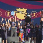 El Barça femenino celebra la Champions con su afición