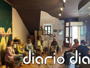 El castillo de Capdepera celebra un taller de pleita para reivindicar el legado de la artesanía tradicional