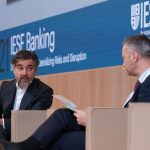 El CEO de Santander España apuesta por pasar de ser un "banco de producto" a un "banco de cliente"