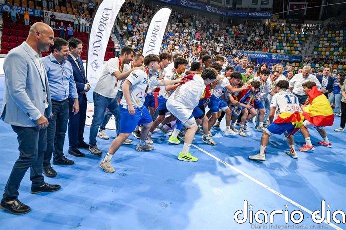 El Colegio Marianistas se proclama subcampeón de España juvenil de balonmano tras perder la final contra el FC Barcelona