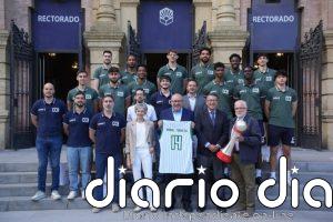 El Coto Córdoba Club de Baloncesto visita la UCO con motivo de su ascenso a primera FEB