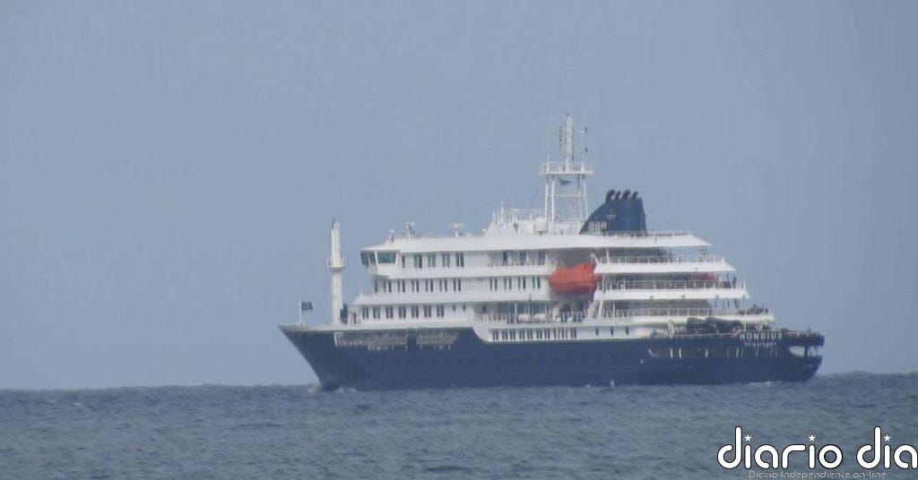 El crucero parte hacia Canarias