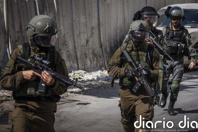 El Ejército de Israel abre fuego contra un avión civil en Cisjordania tras confundirlo con un dron