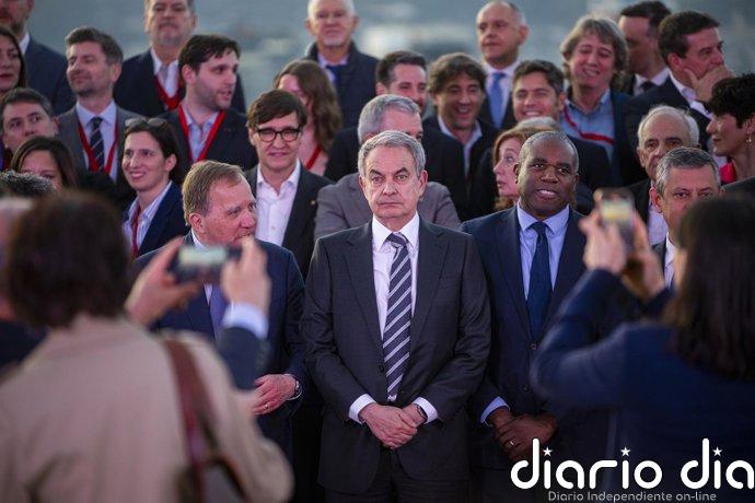 El entorno de Zapatero le desvincula de lo que escribió Julio Martínez en sus agendas