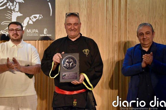 El estilo de Kung Fu WU-TAO, de ADN conquense, cumple 40 años presentando libro y estrenando logo e himno heavy