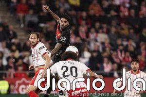El Girona aumenta sus problemas tras caer ante el Mallorca en un duelo directo