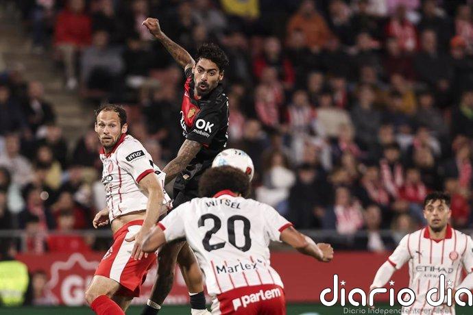 El Girona aumenta sus problemas tras caer ante el Mallorca en un duelo directo