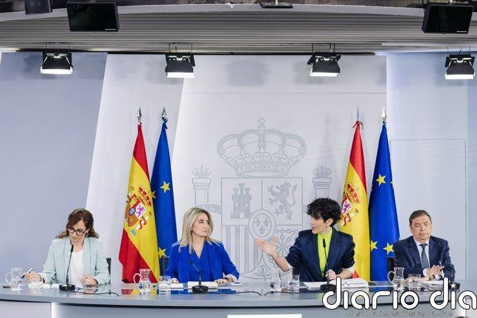 El Gobierno acusa a Clavijo de buscar "rédito político" tras acusarles de ocultar casos