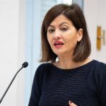 El Gobierno aprueba este martes que menores sean escuchados en juicios y refuerza su protección frente al maltratador