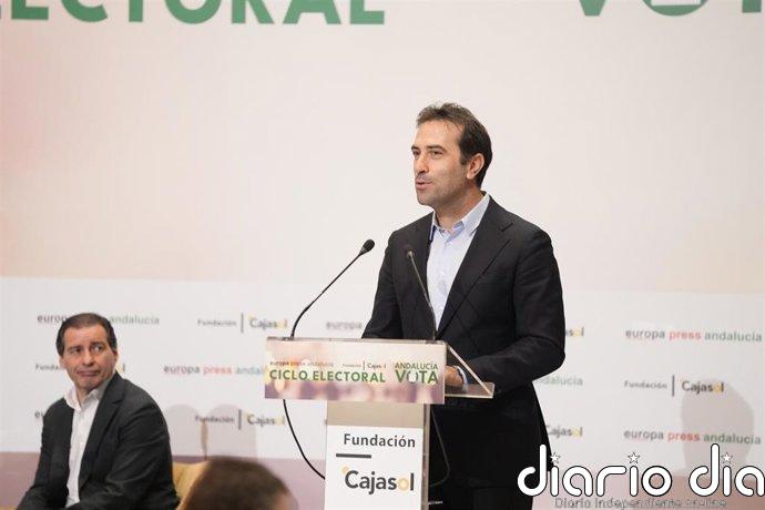 El Gobierno asegura que atenderá a pasajeros "con todas las garantías" y que hay "contacto continuo" con Canarias