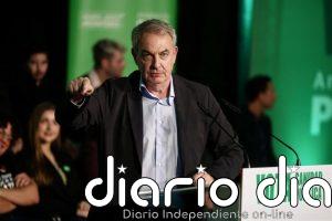 El Gobierno asume que tendrá que alargar varias semanas la defensa de Zapatero hasta que comparezca ante el juez
