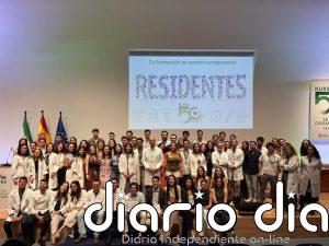 El Hospital Reina Sofía de Córdoba organiza la despedida para los 119 residentes que finalizan este año