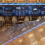 El Ibex 35 pierde los 18.300 puntos tras caer un 0,52%, con el petróleo de nuevo en los 100 dólares