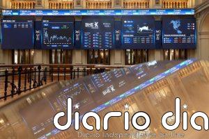 El Ibex 35 pierde los 18.400 puntos en la media sesión, con el petróleo de nuevo en los 100 dólares