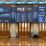 El Ibex 35 sube un 0,49% y no logra mantener los 18.400 puntos al cierre
