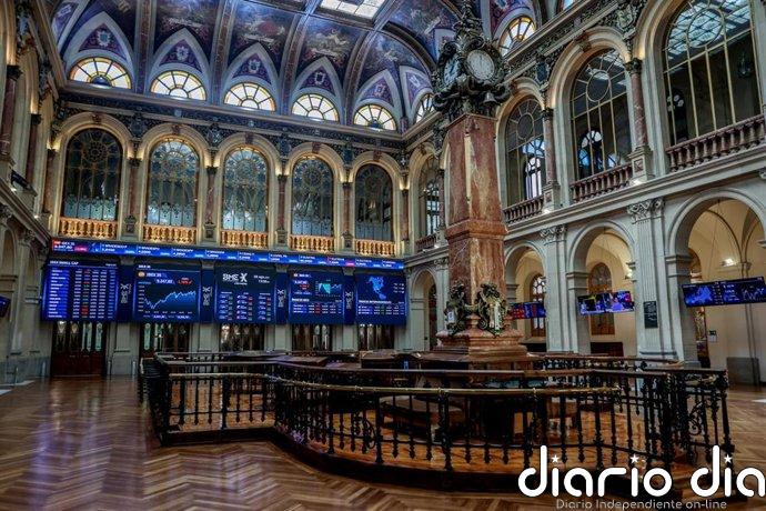 El Ibex 35 sube un 2,06% en la semana, aunque no logra aguantar los 18.000 puntos